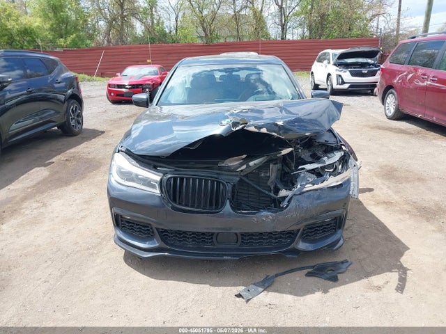 45051795 :رقم المزاد ، WBA7F2C50KB240475 vin ، 2019 Bmw 750i Xdrive مزاد بيع