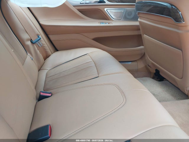 45051795 :رقم المزاد ، WBA7F2C50KB240475 vin ، 2019 Bmw 750i Xdrive مزاد بيع
