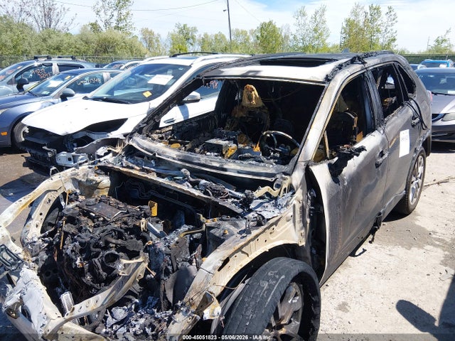 Продажа на аукционе авто 2020 Toyota Rav4 Xle Premium, vin: JTMC1RFV9LJ018688, номер лота: 45051823