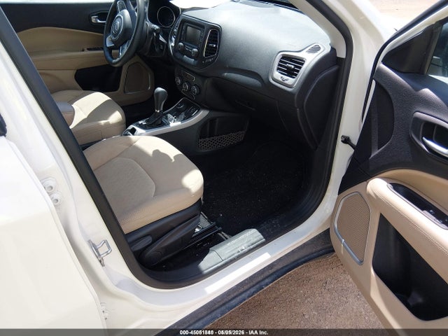 3C4NJDAB5JT392276 Jeep Compass Sport 4x4