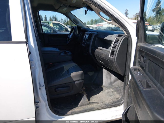 1C6RR6KG5HS835805 RAM 1500 Tradesman 4x2 5&#039;7 Box