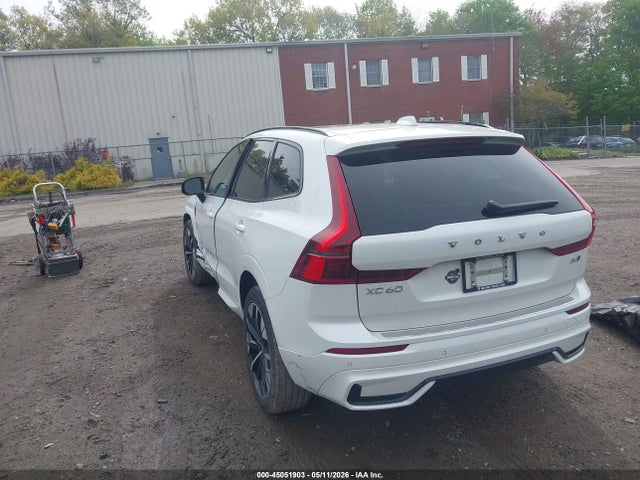 Volvo Xc60 B5 Plus 2026 YV4M12RC1T1402306 Image 3