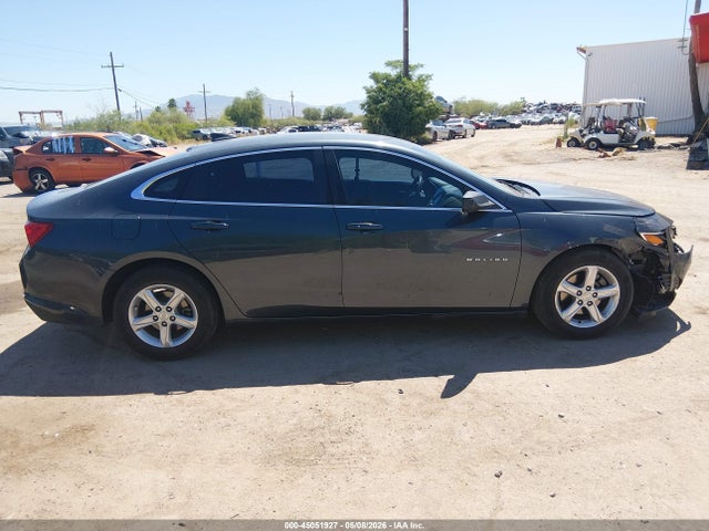 1G1ZB5ST9KF139588 Chevrolet Malibu 1ls