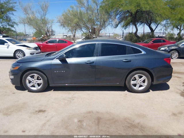 1G1ZB5ST9KF139588 Chevrolet Malibu 1ls