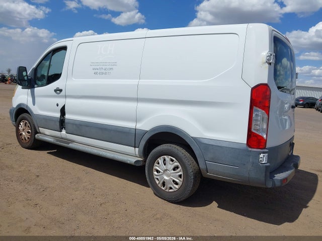 45051962 :رقم المزاد ، 1FTNR1ZM3FKA33711 vin ، 2015 Ford Transit-250 مزاد بيع