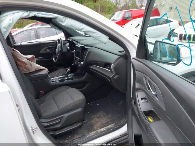 45051965 :رقم المزاد ، 1GNEVGKW2NJ183282 vin ، 2022 Chevrolet Traverse Awd Lt Cloth مزاد بيع
