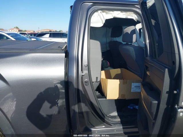 5TFLA5DA7PX128392 Toyota Tundra Sr5