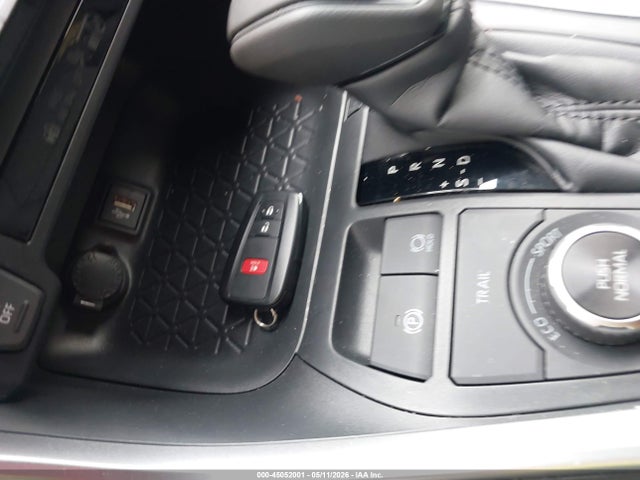 2025 Toyota Rav4 Hybrid Xle მანქანა იყიდება აუქციონზე, vin: JTMRWRFV0SJ077641, აუქციონის ნომერი: 45052001