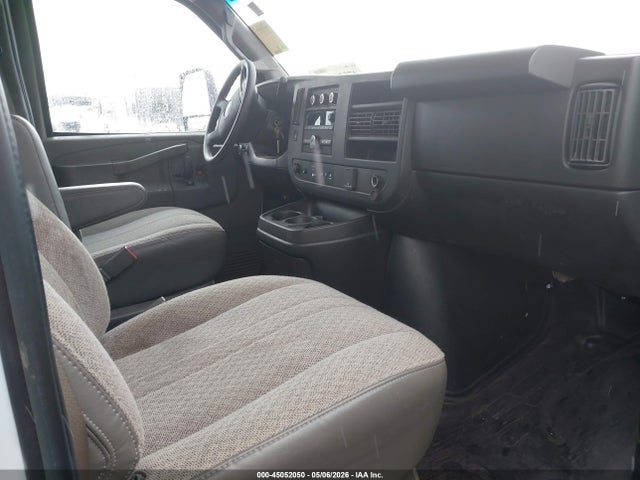 Продажа на аукционе авто 2023 Chevrolet Express Cutaway Work Van, vin: 1GB0GSF77P1103906, номер лота: 45052050