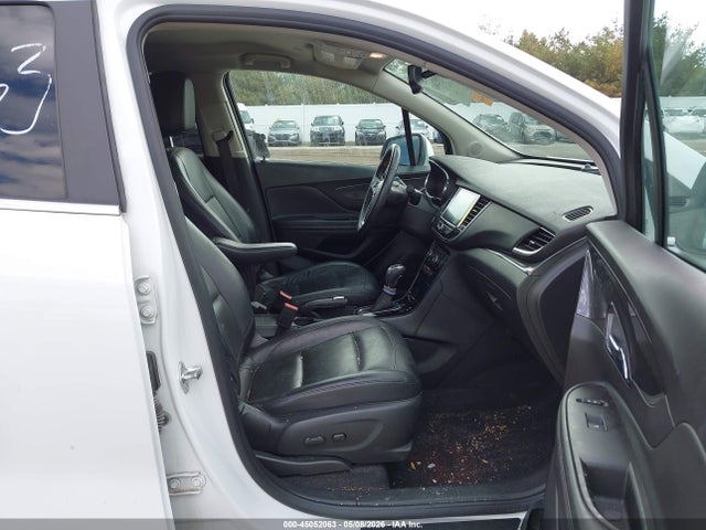 45052063 :رقم المزاد ، KL4CJCSB8HB249425 vin ، 2017 Buick Encore Essence مزاد بيع