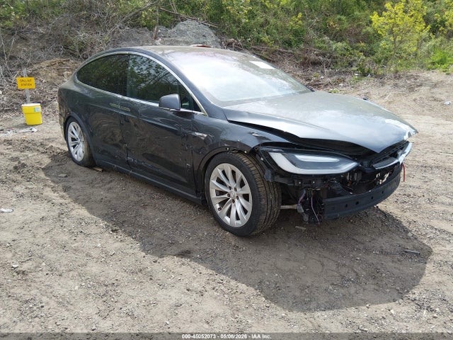 Продаж на аукціоні авто 2016 Tesla Model X 60d/70d/75d/90d, vin: 5YJXCAE2XGF019821, номер лоту: 45052073