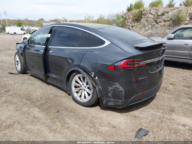 Продаж на аукціоні авто 2016 Tesla Model X 60d/70d/75d/90d, vin: 5YJXCAE2XGF019821, номер лоту: 45052073