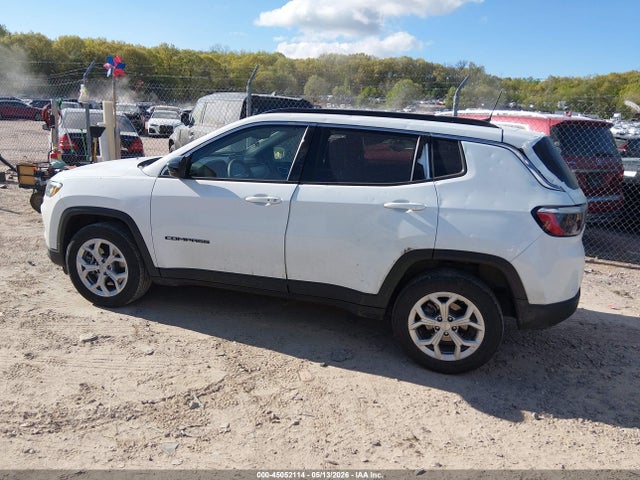 45052114 :رقم المزاد ، 3C4NJDBN0RT118777 vin ، 2024 Jeep Compass Latitude 4x4 مزاد بيع