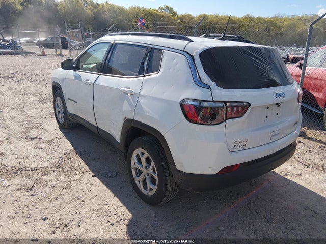 45052114 :رقم المزاد ، 3C4NJDBN0RT118777 vin ، 2024 Jeep Compass Latitude 4x4 مزاد بيع