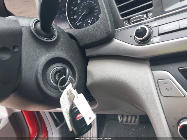 5NPD84LF5HH073154 Hyundai ELANTRA SE