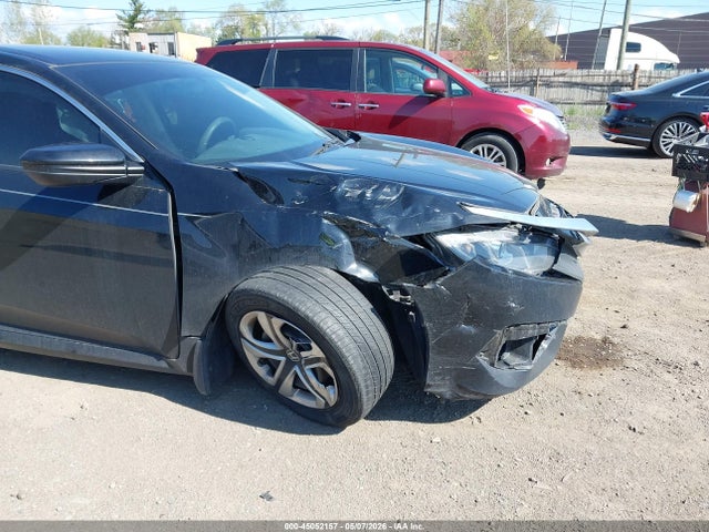Продаж на аукціоні авто 2018 Honda Civic Lx, vin: 19XFC2F57JE024367, номер лоту: 45052157