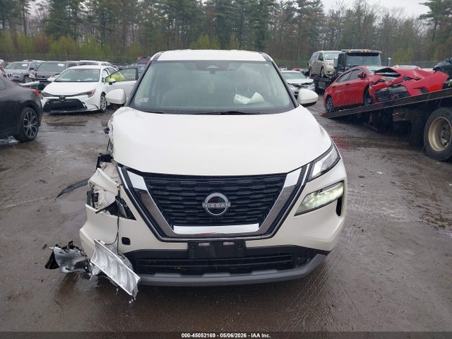 JN8BT3BA6PW421238 Nissan Rogue Sv Fwd
