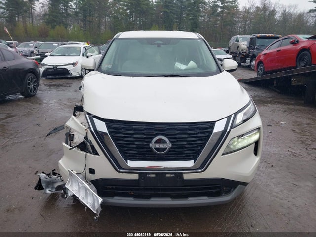 JN8BT3BA6PW421238 Nissan Rogue Sv Fwd