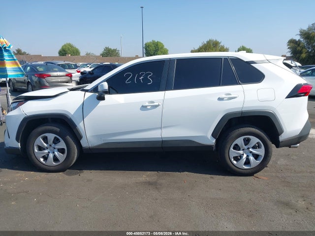 2T3K1RFV6SC325328 Toyota RAV4 LE
