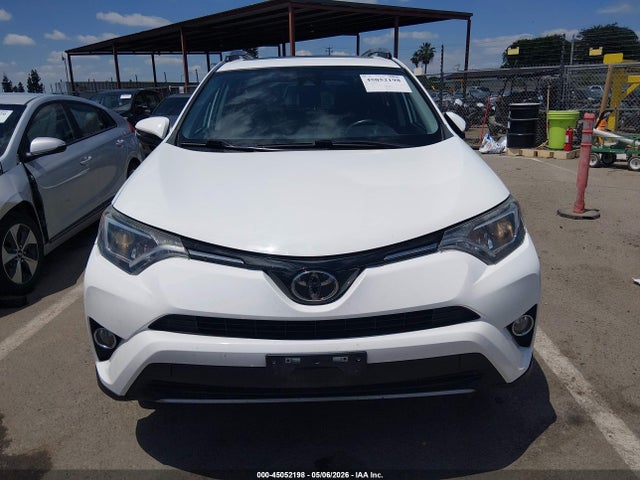 Toyota Rav4 Xle 2018 2T3RFREV0JW812118 Image 12