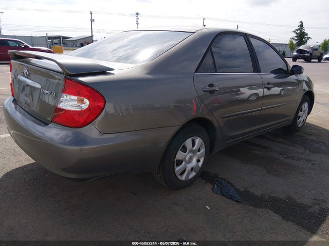 45052244 :رقم المزاد ، 4T1BE32K92U612263 vin ، 2002 Toyota Camry Le مزاد بيع