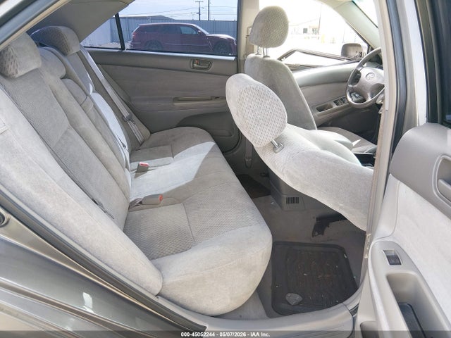 45052244 :رقم المزاد ، 4T1BE32K92U612263 vin ، 2002 Toyota Camry Le مزاد بيع