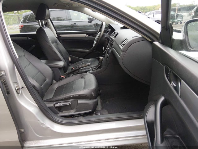 45052248 :رقم المزاد ، 1VWAP7A30EC005459 vin ، 2014 Volkswagen Passat 2.5l Wolfsburg Edition مزاد بيع