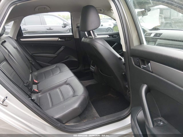 45052248 :رقم المزاد ، 1VWAP7A30EC005459 vin ، 2014 Volkswagen Passat 2.5l Wolfsburg Edition مزاد بيع