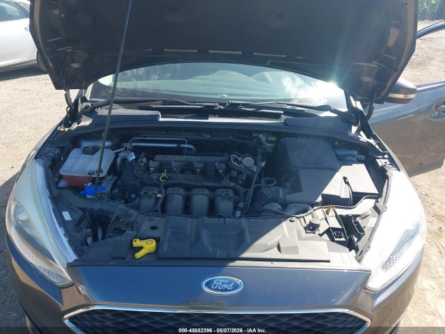 Ford FOCUS SE 2016 1FADP3F27GL354247 Image 10