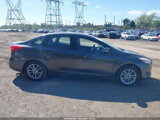 Ford FOCUS SE 2016 1FADP3F27GL354247 Image 13