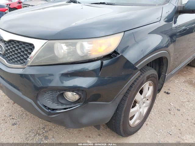 2011 Kia Sorento Lx მანქანა იყიდება აუქციონზე, vin: 5XYKT3A13BG084661, აუქციონის ნომერი: 45052408