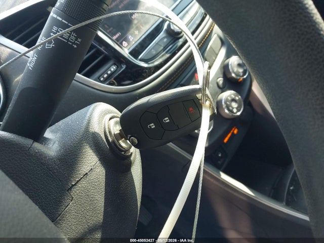 Продажа на аукционе авто 2022 Chevrolet Trax Fwd Ls, vin: KL7CJKSM2NB504967, номер лота: 45052427
