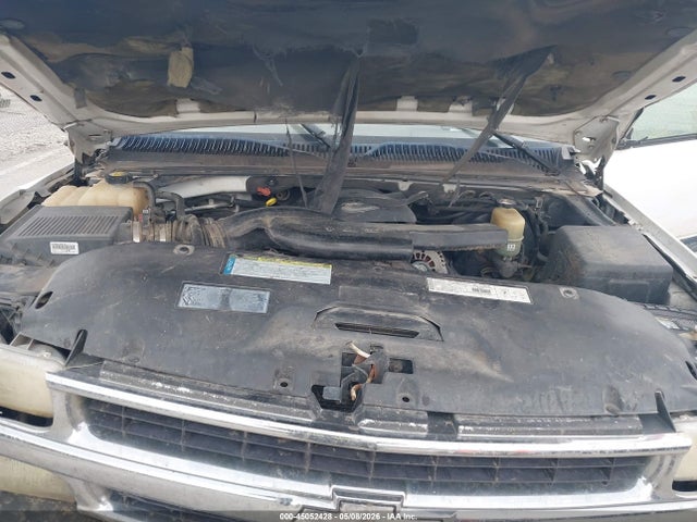 Продажа на аукционе авто 2001 Chevrolet Tahoe Ls, vin: 1GNEC13T91R139024, номер лота: 45052428