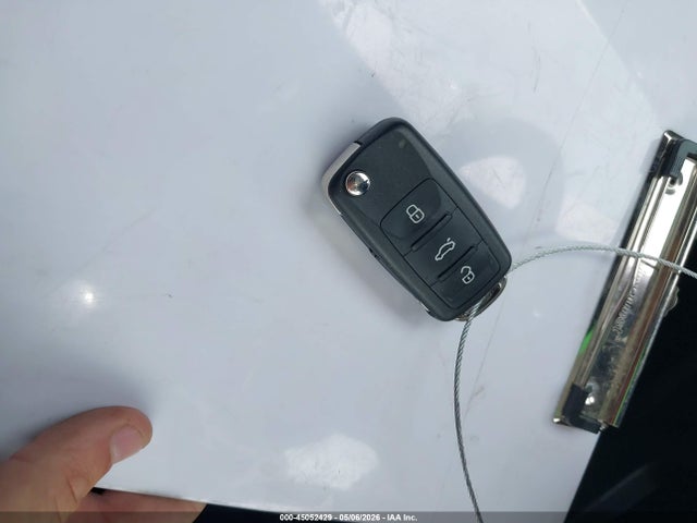 Aukcja sprzedaży 2012 Volkswagen Beetle 2.5l, vin: 3VWJX7AT7CM661198, numer aukcji: 45052429