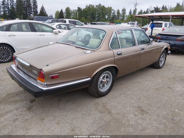 45052438 :رقم المزاد ، SAJAY1344HC471288 vin ، 1987 Jaguar Xj6 Vanden Plas مزاد بيع