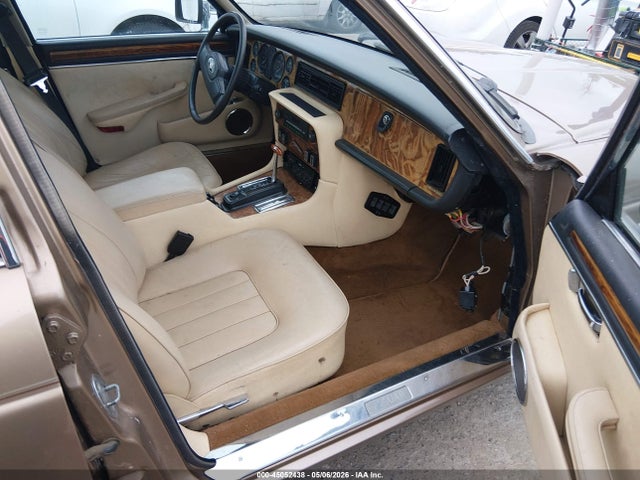 45052438 :رقم المزاد ، SAJAY1344HC471288 vin ، 1987 Jaguar Xj6 Vanden Plas مزاد بيع
