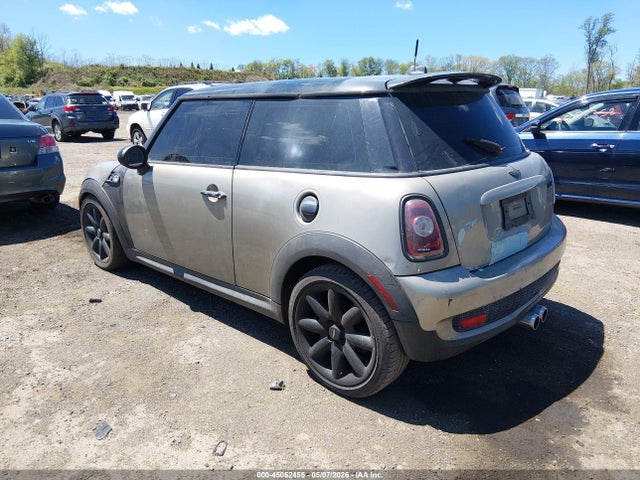 2007 Mini Cooper S მანქანა იყიდება აუქციონზე, vin: WMWMF73537TT85852, აუქციონის ნომერი: 45052455