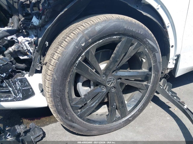 3VVCB7AX7PM022940 Volkswagen Tiguan 2.0t Se R-line Black