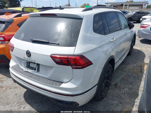3VVCB7AX7PM022940 Volkswagen Tiguan 2.0t Se R-line Black