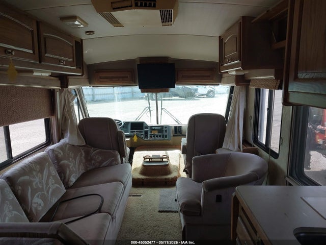 45052477 :رقم المزاد ، 1GBKP37N5M3303257 vin ، 1991 Chevrolet P30 مزاد بيع