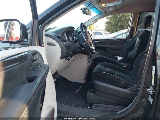 2C4RDGBG2GR364743 Dodge Grand Caravan American Value Pkg