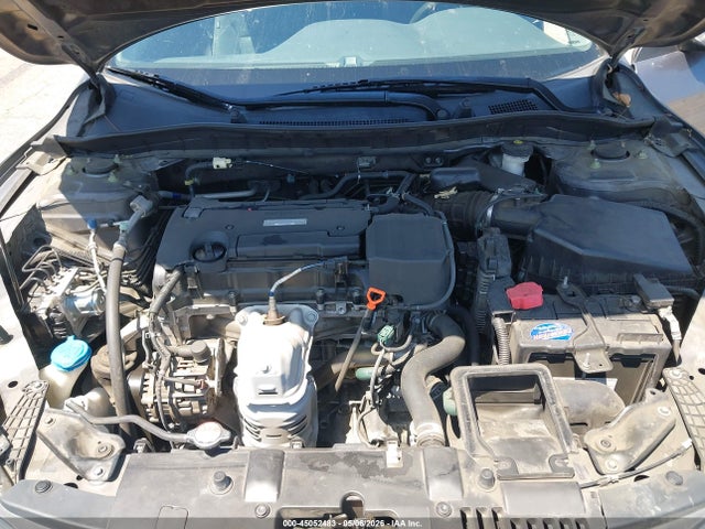 45052483 :رقم المزاد ، 1HGCR2F33HA303880 vin ، 2017 Honda Accord Lx مزاد بيع