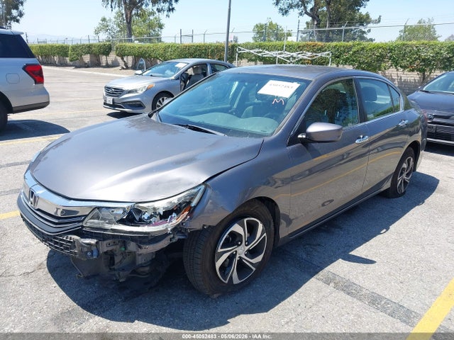 45052483 :رقم المزاد ، 1HGCR2F33HA303880 vin ، 2017 Honda Accord Lx مزاد بيع