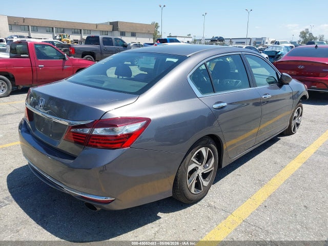 45052483 :رقم المزاد ، 1HGCR2F33HA303880 vin ، 2017 Honda Accord Lx مزاد بيع