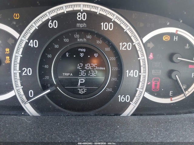 45052483 :رقم المزاد ، 1HGCR2F33HA303880 vin ، 2017 Honda Accord Lx مزاد بيع