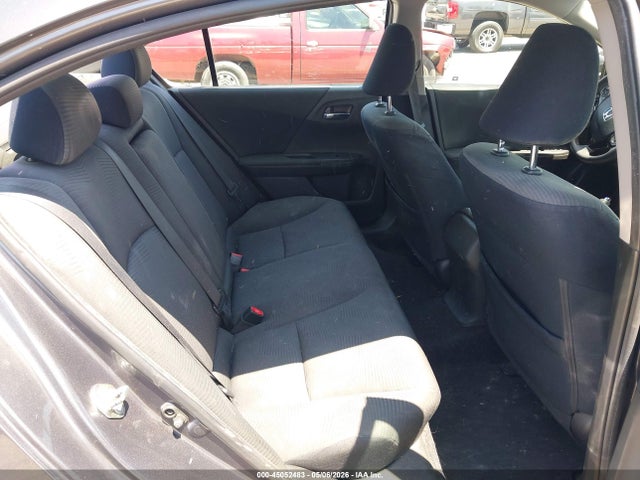 45052483 :رقم المزاد ، 1HGCR2F33HA303880 vin ، 2017 Honda Accord Lx مزاد بيع