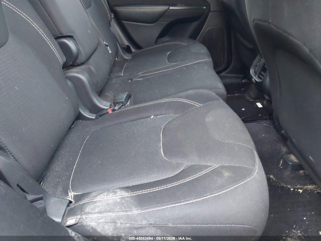 Продаж на аукціоні авто 2016 Jeep Cherokee Latitude, vin: 1C4PJMCS6GW237258, номер лоту: 45052494