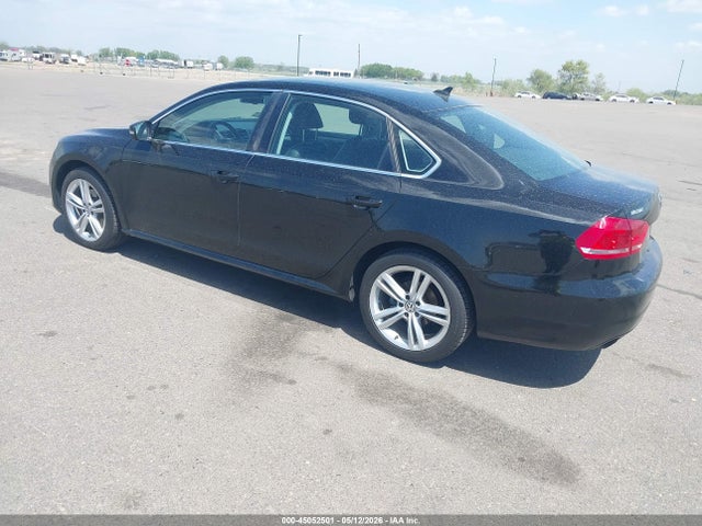 2014 Volkswagen Passat 1.8t Se მანქანა იყიდება აუქციონზე, vin: 1VWBT7A39EC110727, აუქციონის ნომერი: 45052501