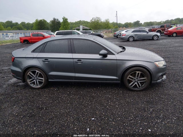 45052514 :رقم المزاد ، WAUAUGFF8J1091623 vin ، 2018 Audi A3 2.0t Premium/2.0t Tech Premium مزاد بيع