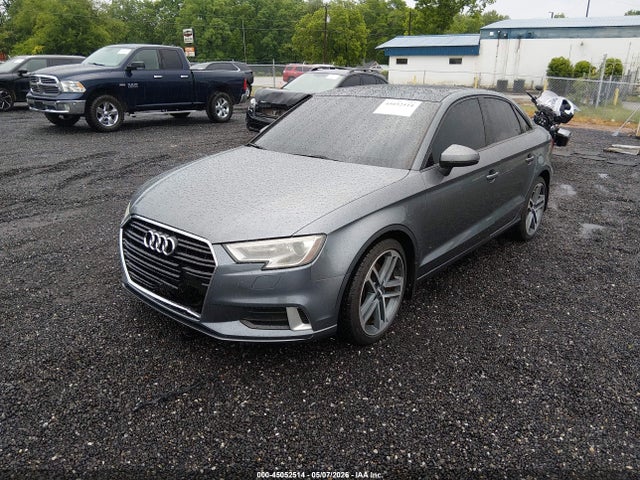 45052514 :رقم المزاد ، WAUAUGFF8J1091623 vin ، 2018 Audi A3 2.0t Premium/2.0t Tech Premium مزاد بيع